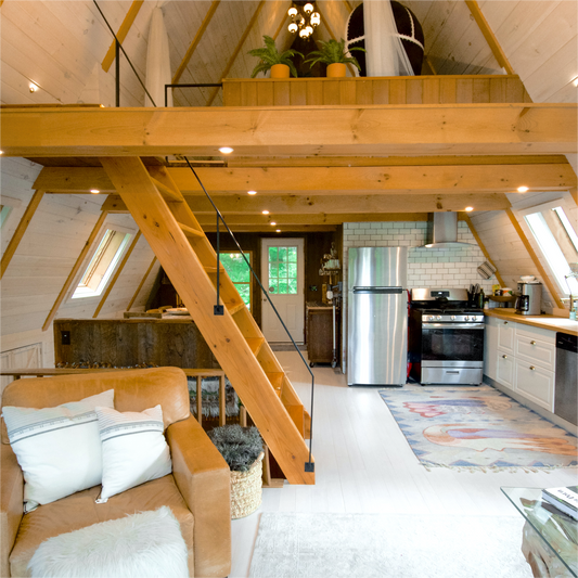 TOFINO TINY HOME